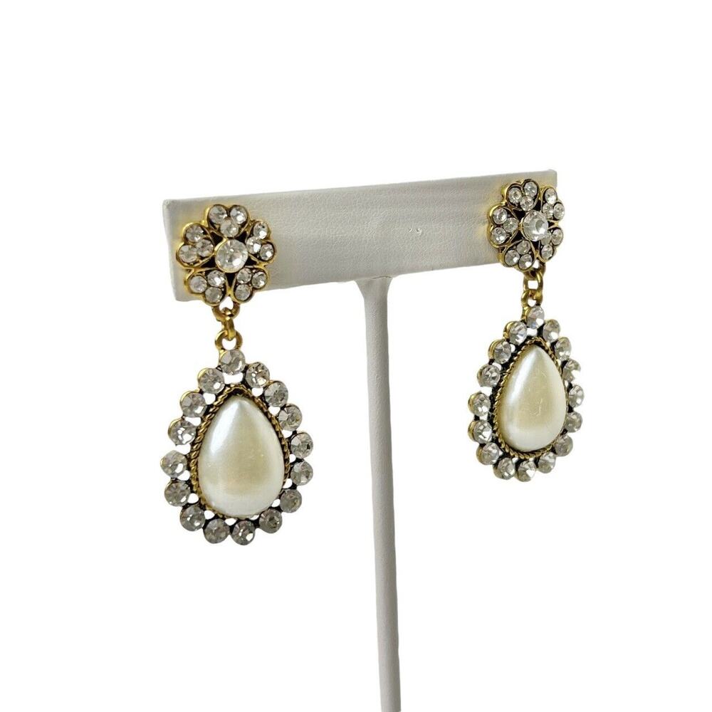 Amrita Singh Teardrop Dangle Earrings Faux Pearl Rhinestone Gold Tone Signed - Picture 7 of 8